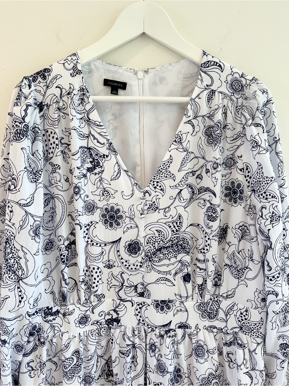 Talbots Smocked Blue and White Flowy Stencil Floral Dress Size 14 - Picture 8 of 14